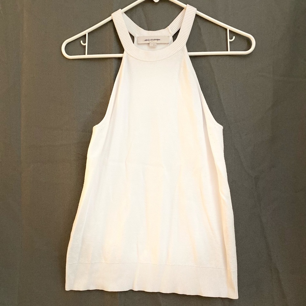 Scoop Neck Sleeveless Top
